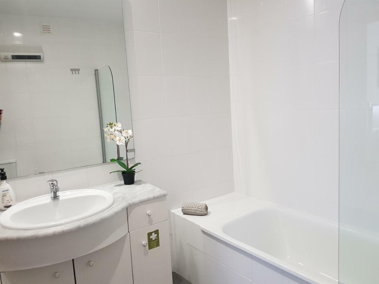 Parque Nacoes Prime Apartments 13 Лиссабон Экстерьер фото